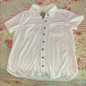 Jane and Delancey Short Sleeve Button Up